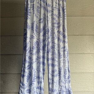 Blue and White Leaf Print PJ